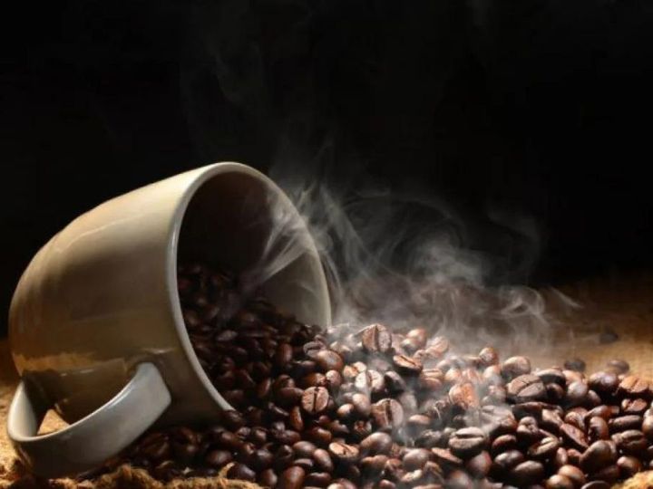 Jak kofeina wpływa na jakość snu